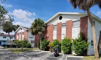 3100 36TH STREET N UNIT 4 ST PETERSBURG, FL 33713