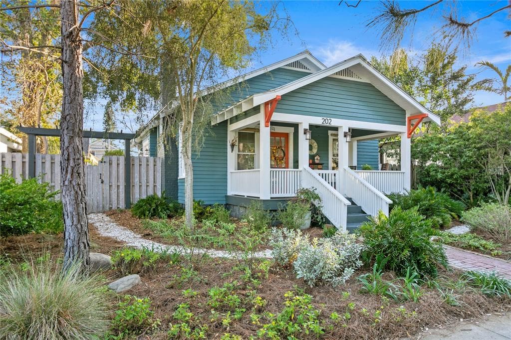202 13TH AVENUE N ST PETERSBURG, FL 33701
