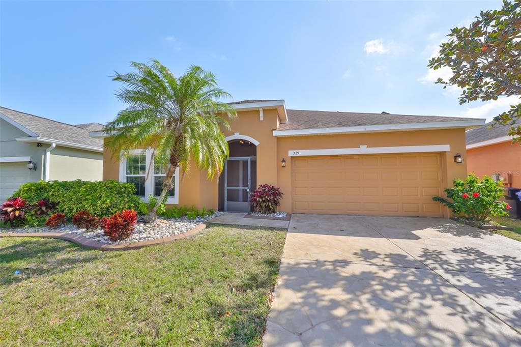 715 PARKER DEN DRIVE RUSKIN, FL 33570