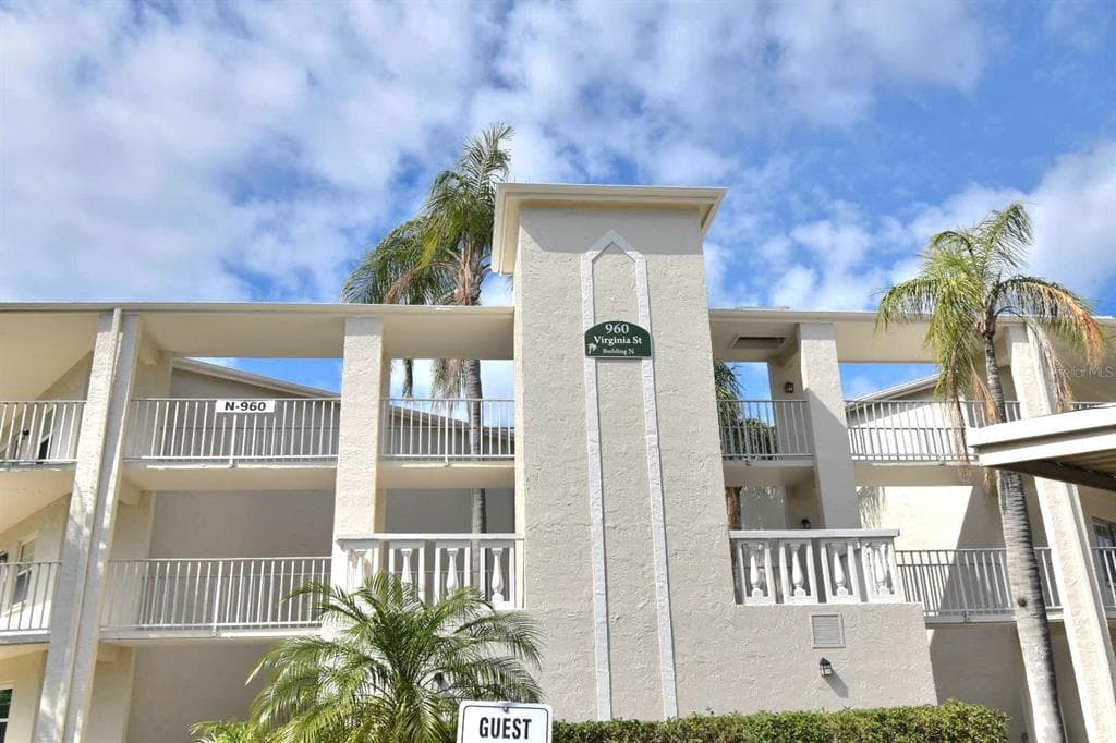 960 VIRGINIA STREET UNIT 205 DUNEDIN, FL 34698