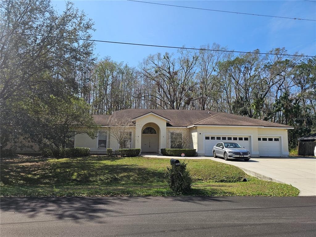 3801 BRAMBLEWOOD BOULEVARD LAND O LAKES, FL 34639
