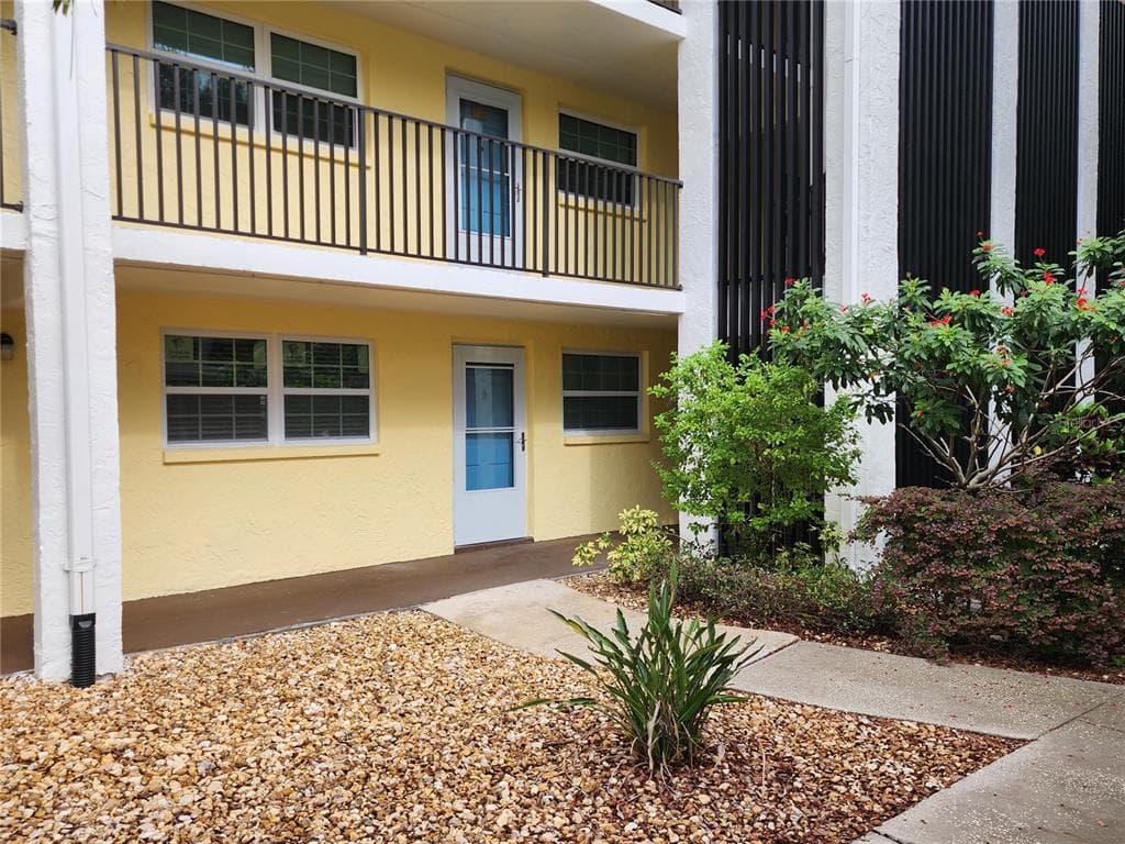 821 DELEON COURT UNIT 108 DUNEDIN, FL 34698