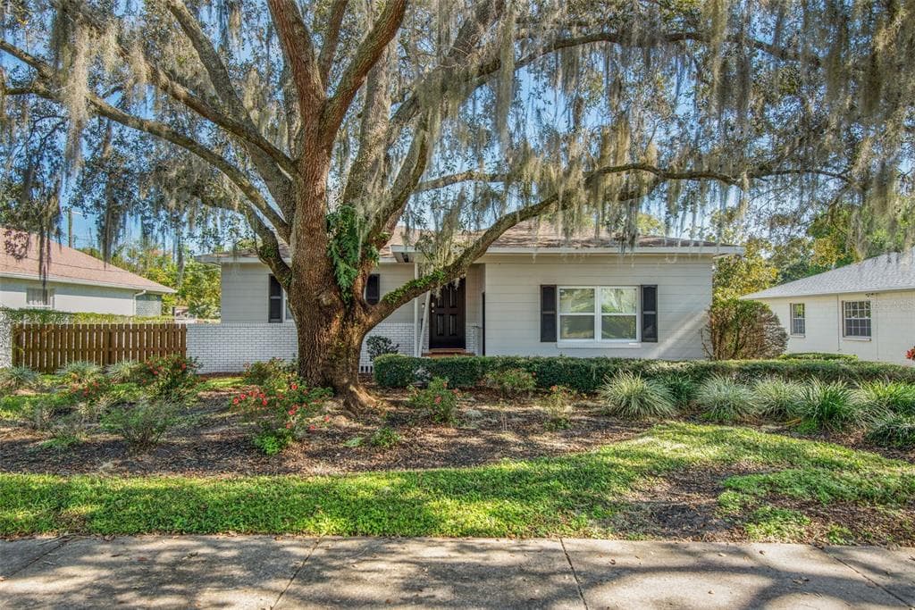 9607 N EDISON AVENUE TAMPA, FL 33612