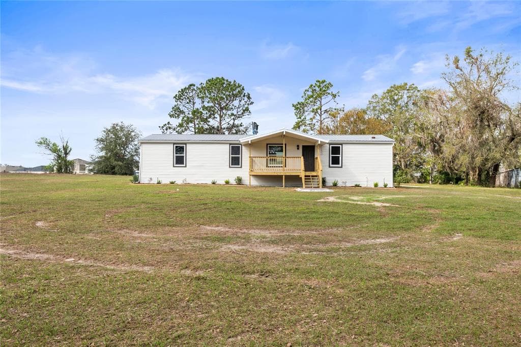 7821 BLAIR DRIVE WESLEY CHAPEL, FL 33544