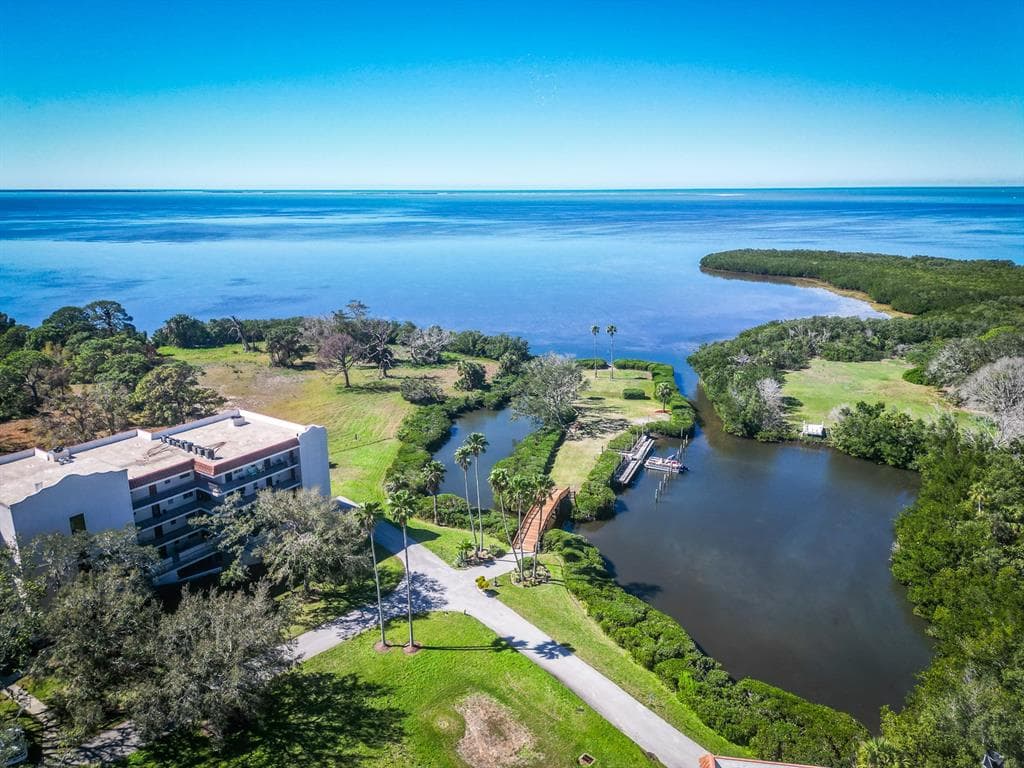 504 S FLORIDA AVENUE UNIT 225 TARPON SPRINGS, FL 34689
