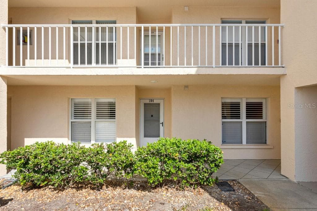 4110 IRONWOOD CIRCLE UNIT 104 BRADENTON, FL 34209
