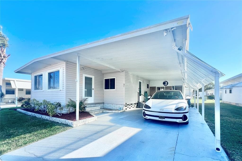 1100 BELCHER ROAD S UNIT 371 LARGO, FL 33771
