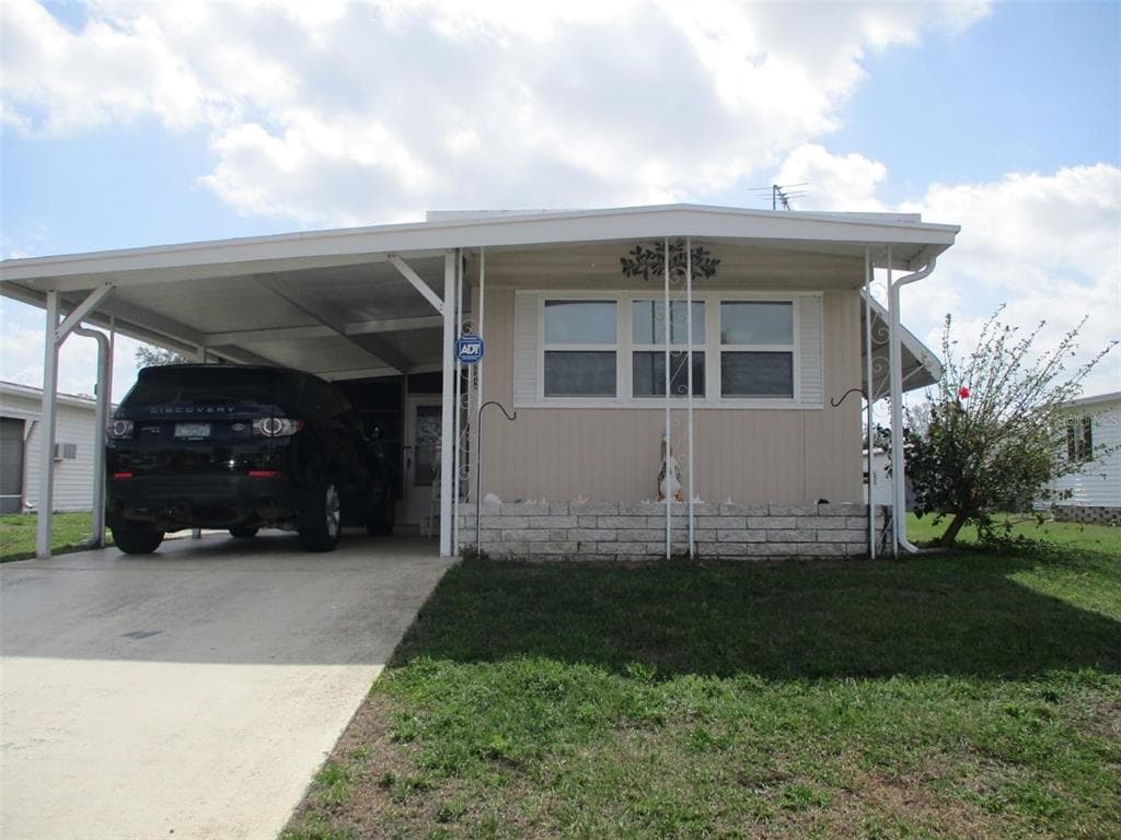 38540 BENIGER DRIVE ZEPHYRHILLS, FL 33540
