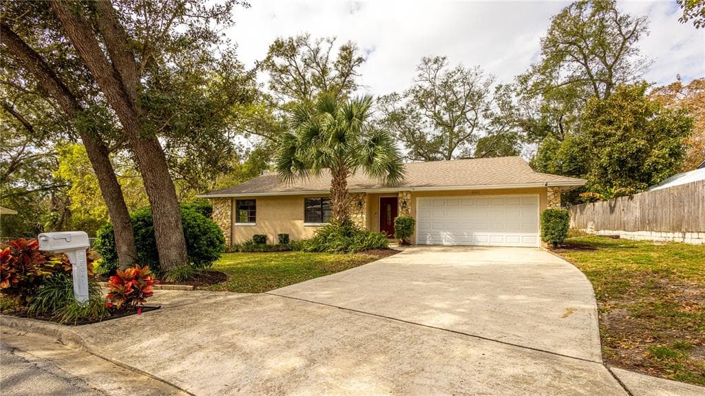 690 SHADY COURT ALTAMONTE SPRINGS, FL 32701