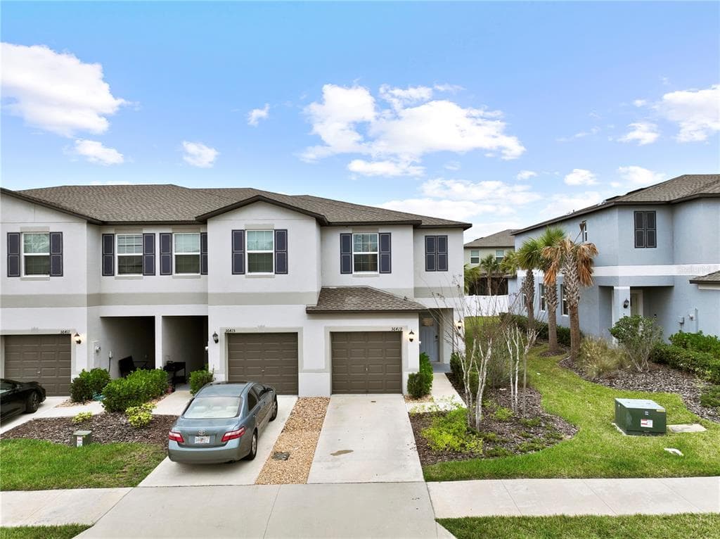 36419 GARDEN WALL WAY ZEPHYRHILLS, FL 33541