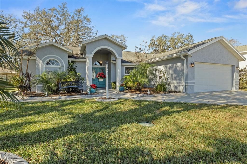 6929 NORTHLAKE DRIVE ZEPHYRHILLS, FL 33542