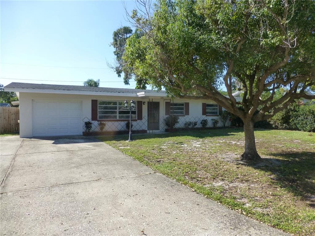 1078 OAKWOOD DRIVE DUNEDIN, FL 34698