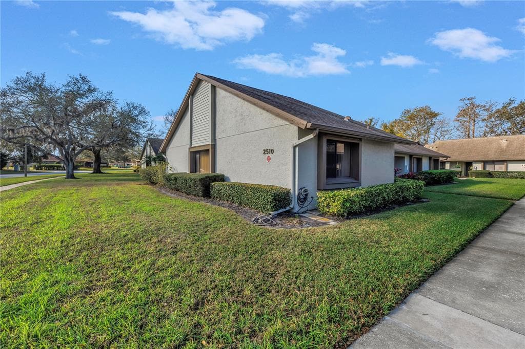 2510 LAURELWOOD DRIVE UNIT 5A CLEARWATER, FL 33763