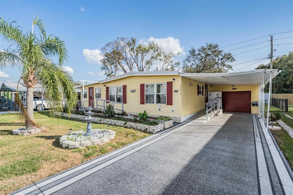 36936 KAY AVENUE ZEPHYRHILLS, FL 33542