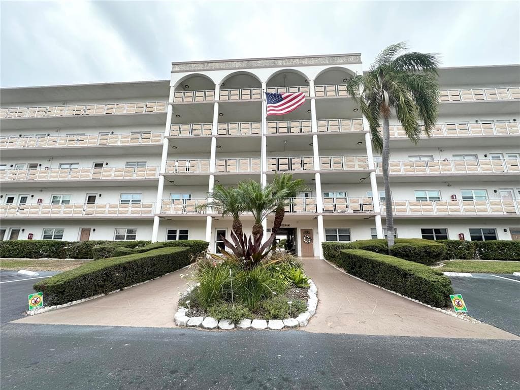 5603 80TH STREET N UNIT 307 ST PETERSBURG, FL 33709