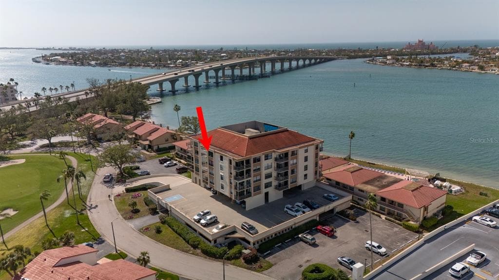 6279 SUN BOULEVARD UNIT 605 ST PETERSBURG, FL 33715
