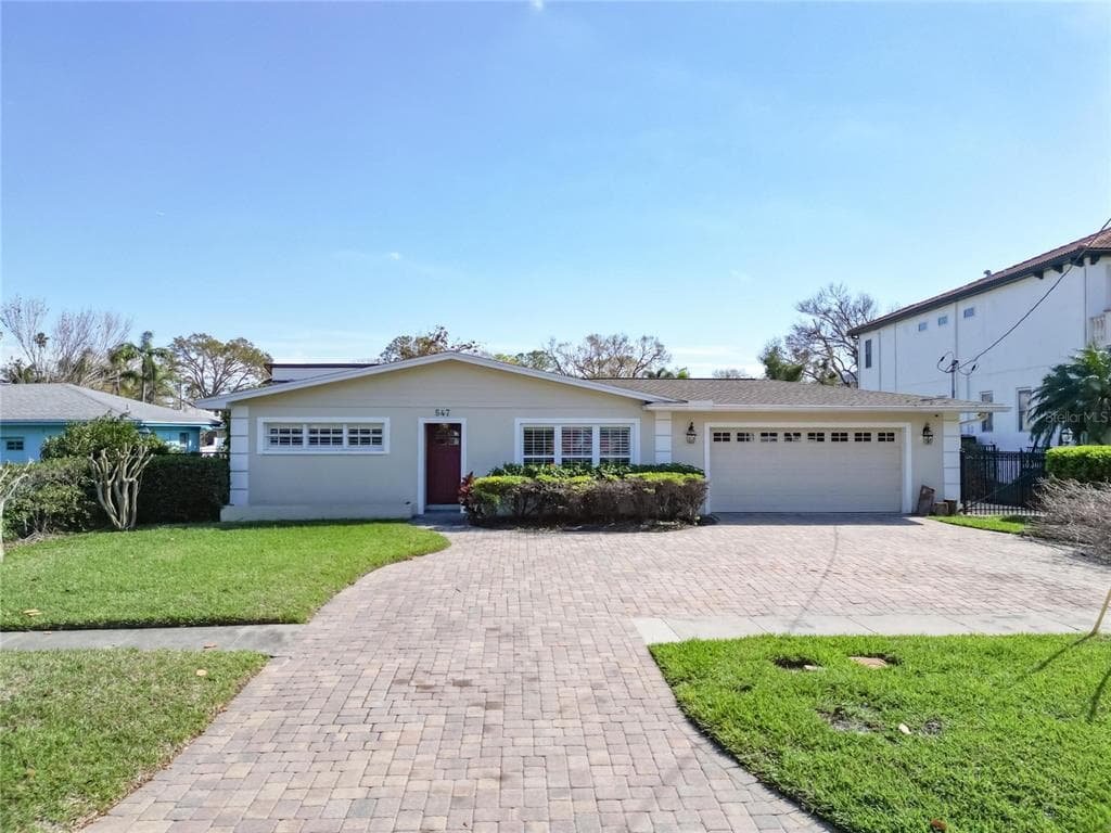 547 SUWANEE CIRCLE TAMPA, FL 33606