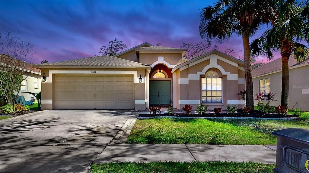 6004 MARTINGLADE PLACE LITHIA, FL 33547