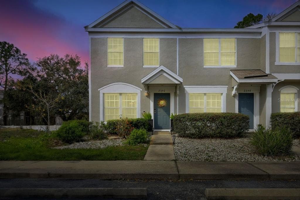 2352 LAKE WOODBERRY CIRCLE BRANDON, FL 33510