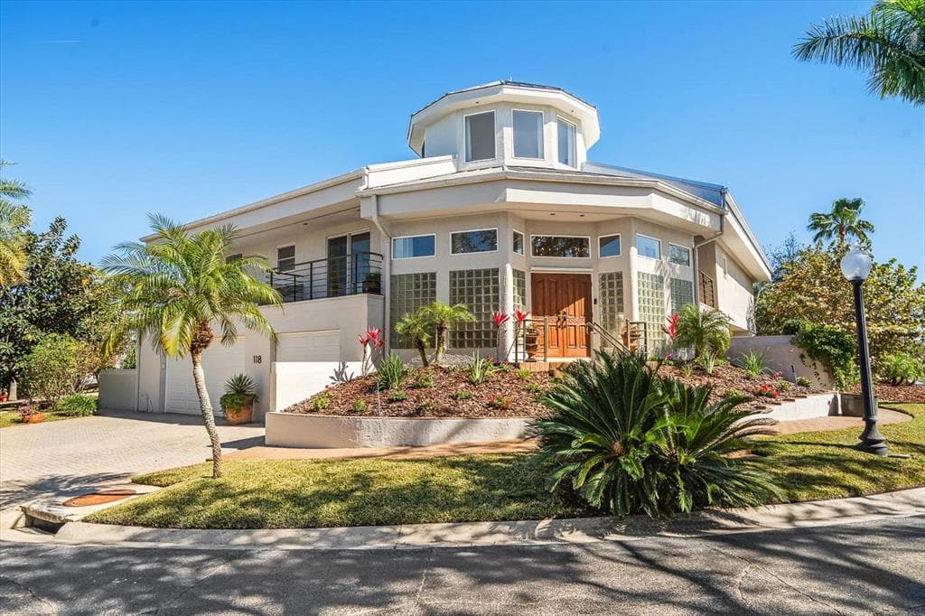 118 WATERBERRY DRIVE