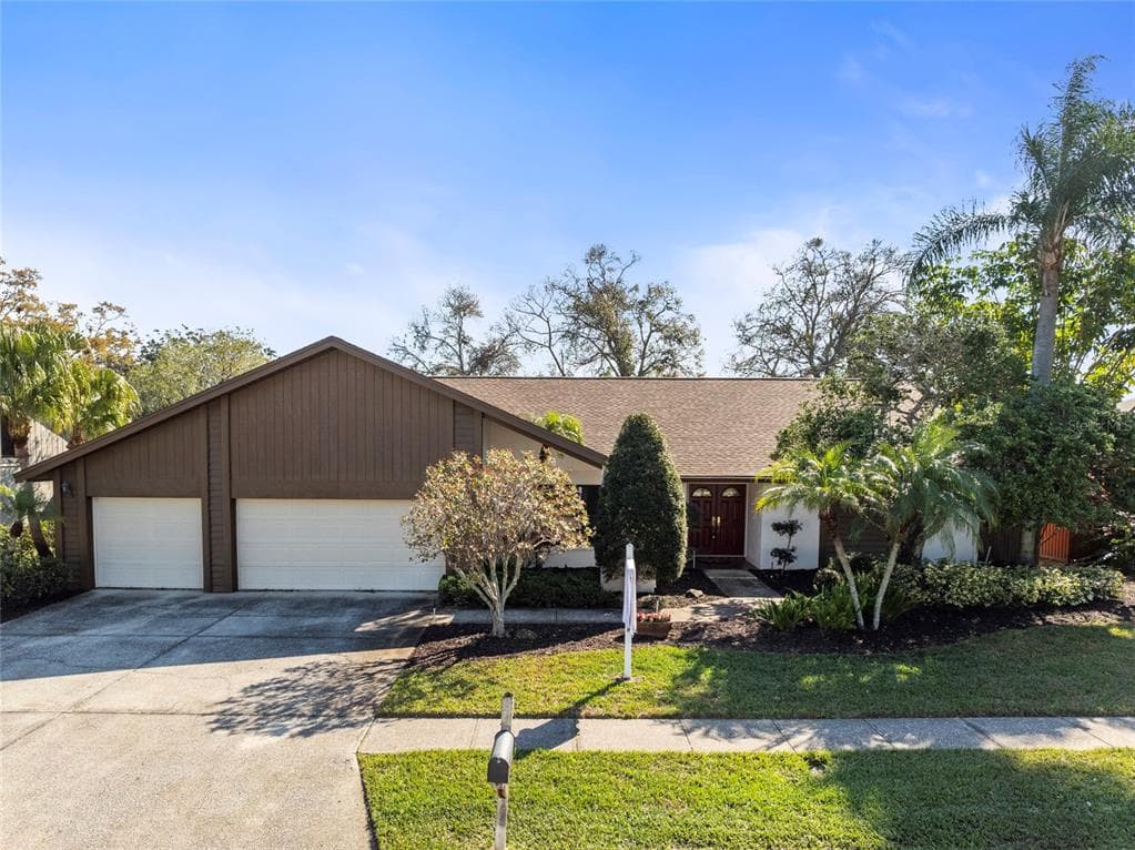 3285 SANDY RIDGE DRIVE