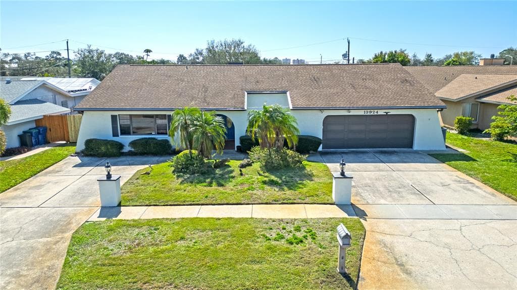 13924 OAK FOREST BOULEVARD S