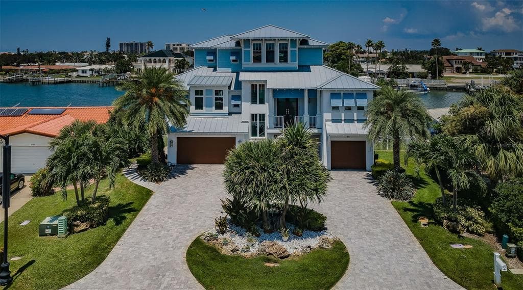 2242 DONATO DRIVE BELLEAIR BEACH, FL 33786