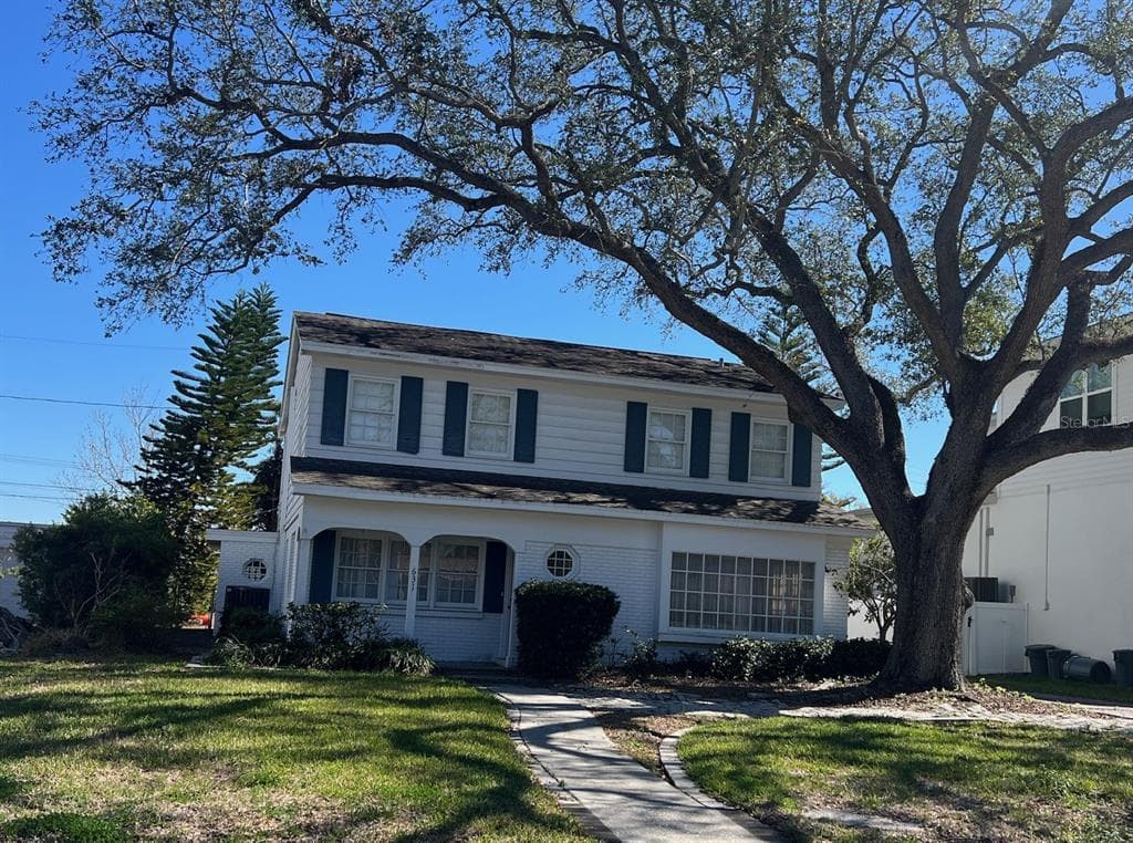 631 HUDSON AVENUE TAMPA, FL 33606