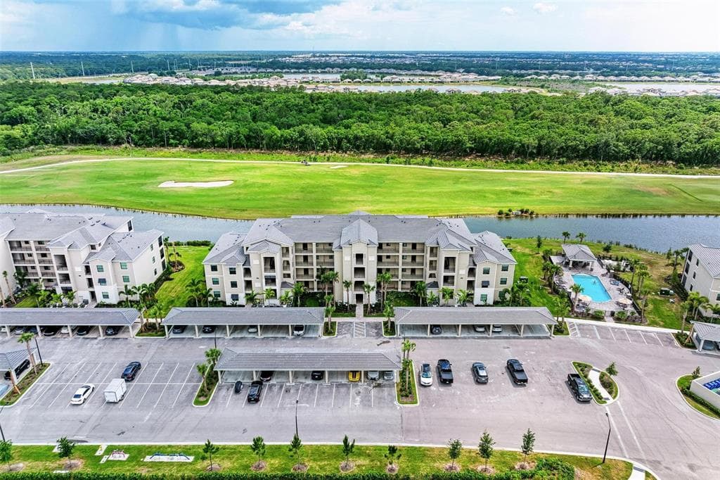 17810 GAWTHROP DRIVE UNIT 102 BRADENTON, FL 34211