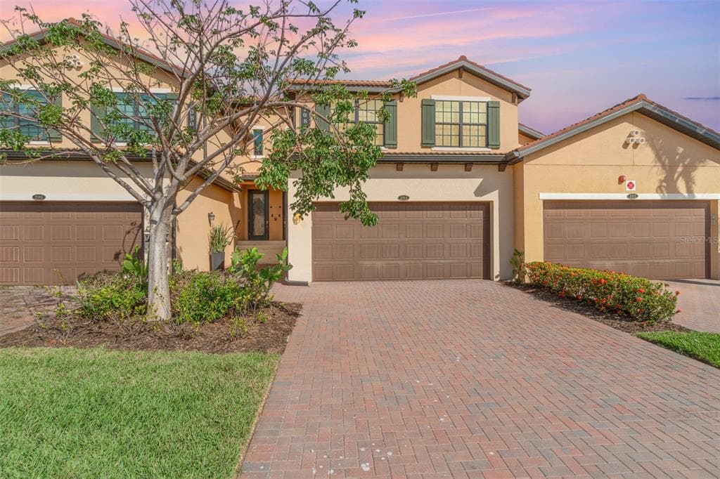 10800 TARFLOWER DRIVE UNIT 202 VENICE, FL 34293