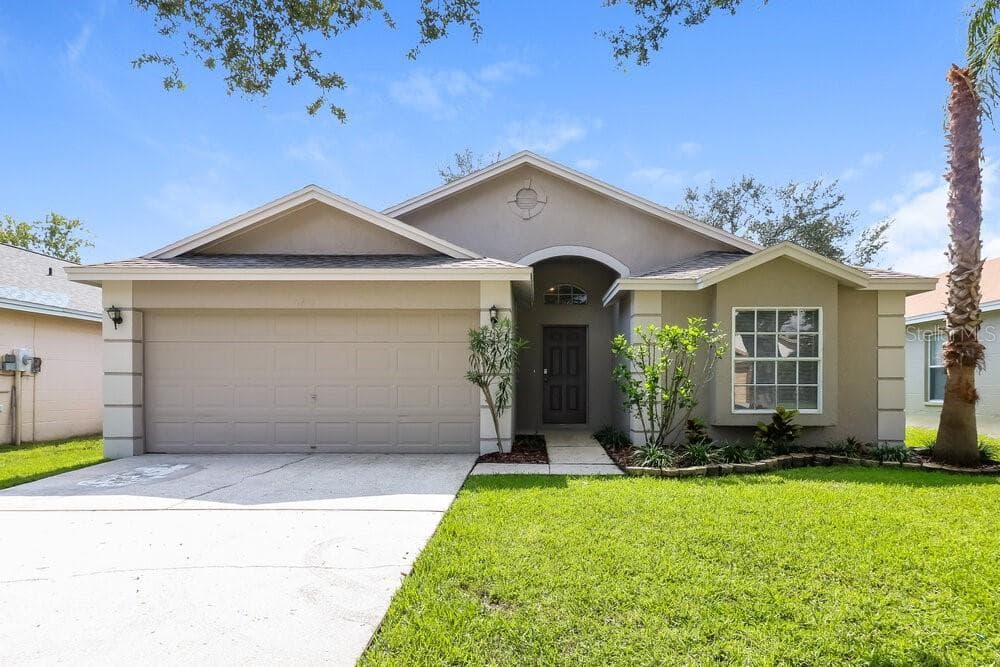 1657 PORTSMOUTH LAKE DRIVE BRANDON, FL 33511