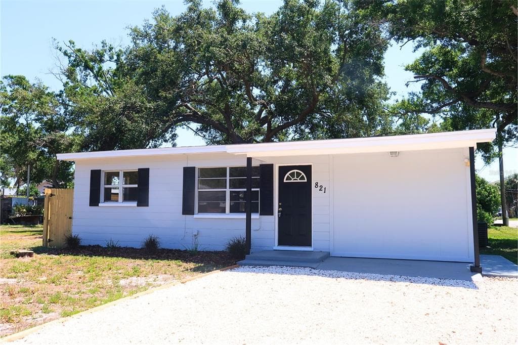 821 14TH AVENUE NW LARGO, FL 33770