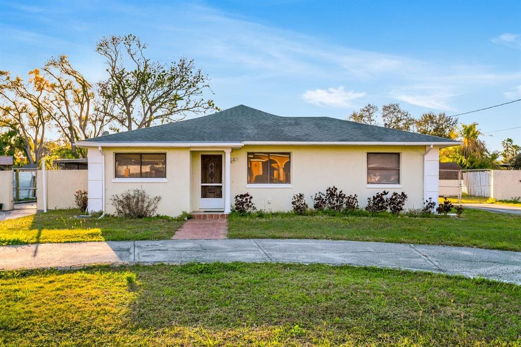 4418 CARLYLE ROAD TAMPA, FL 33615