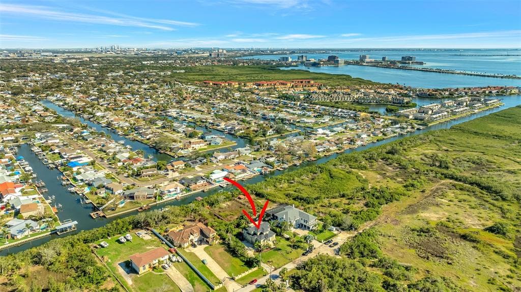 4707 TROYDALE ROAD TAMPA, FL 33615