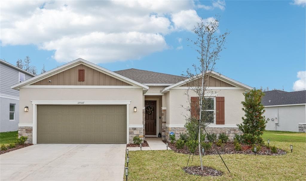 37557 MACKENZIE DRIVE ZEPHYRHILLS, FL 33540