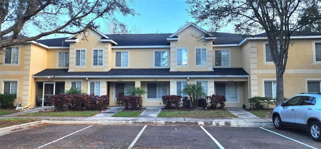 10822 BRICKSIDE CT UNIT 10822 RIVERVIEW, FL 33579