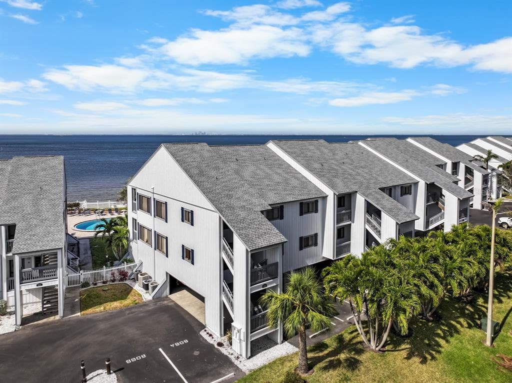 808 BAHIA DEL SOL DRIVE UNIT 14 RUSKIN, FL 33570