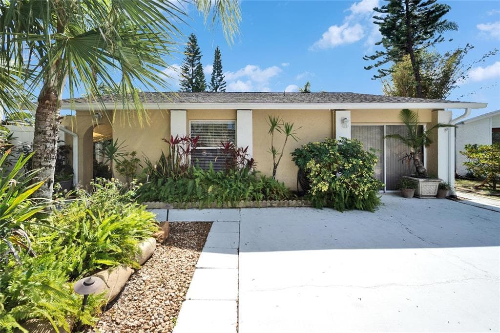5110 CRESTMORE COURT TAMPA, FL 33624