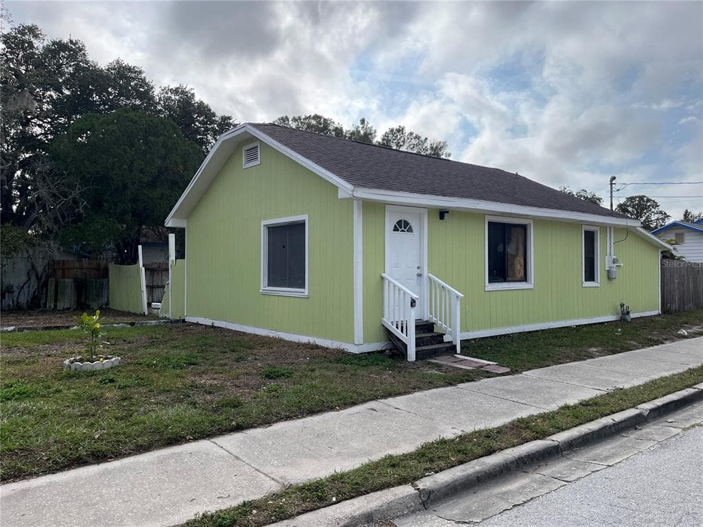 1554 TILLEY AVENUE CLEARWATER, FL 33756