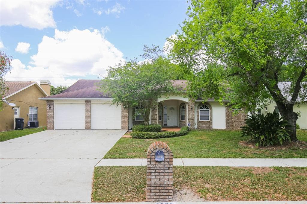 1604 POWDER RIDGE DRIVE VALRICO, FL 33594