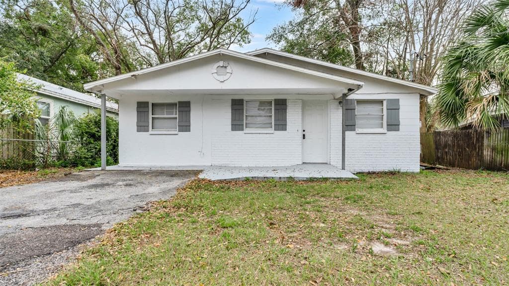 303 E SELMA AVENUE TAMPA, FL 33603