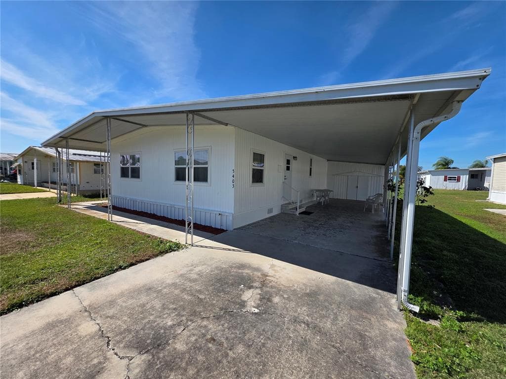 5403 COMANCHE STREET ZEPHYRHILLS, FL 33542