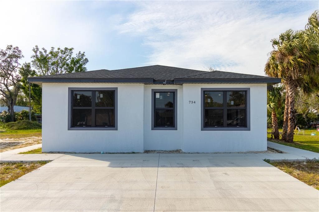 734 VERONICA S SHOEMAKER BOULEVARD FORT MYERS, FL 33916