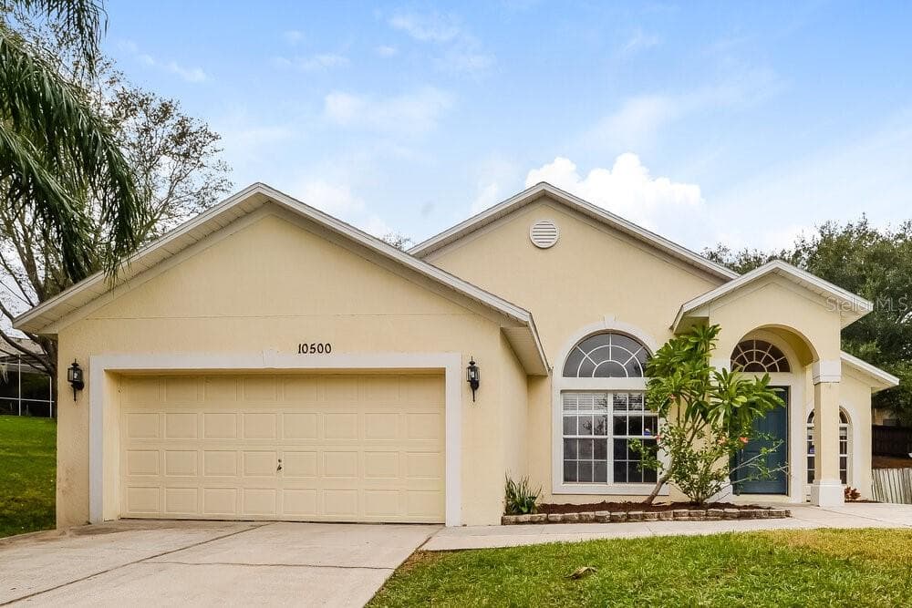 10500 MIRA LAGO LANE CLERMONT, FL 34711