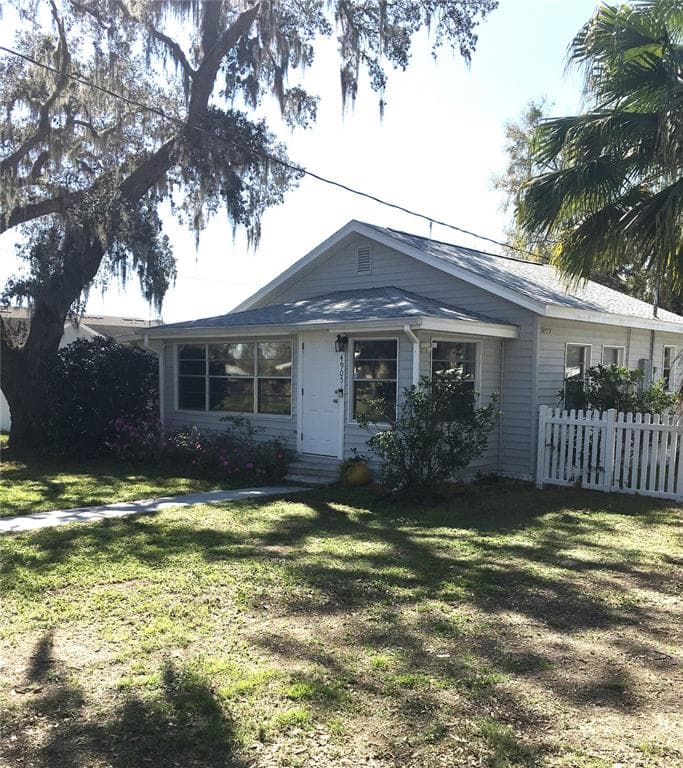 4905 COURT STREET ZEPHYRHILLS, FL 33541