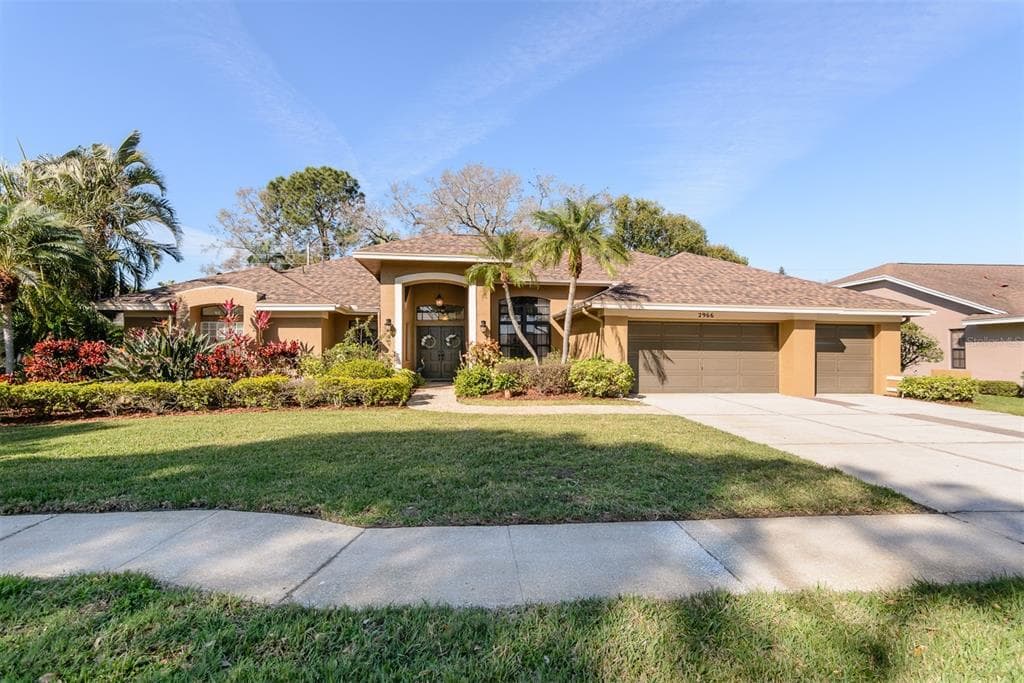2966 EAGLE ESTATES CIRCLE W CLEARWATER, FL 33761
