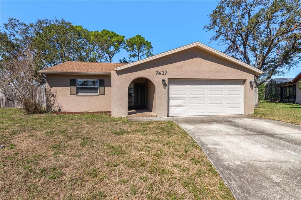 7437 118TH DRIVE