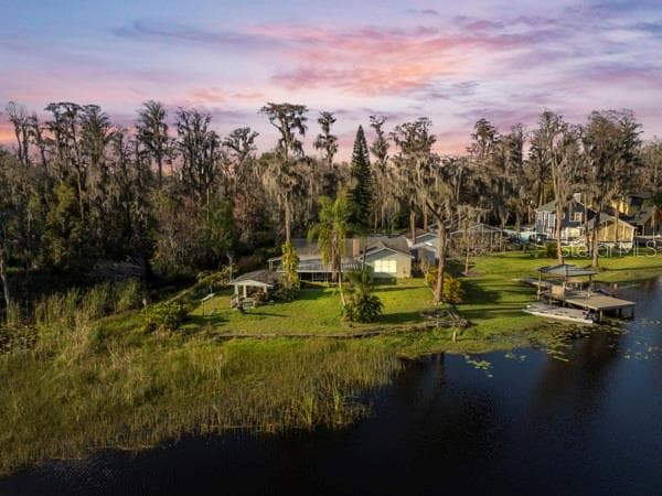 19230 LAKE ALLEN ROAD LUTZ, FL 33558