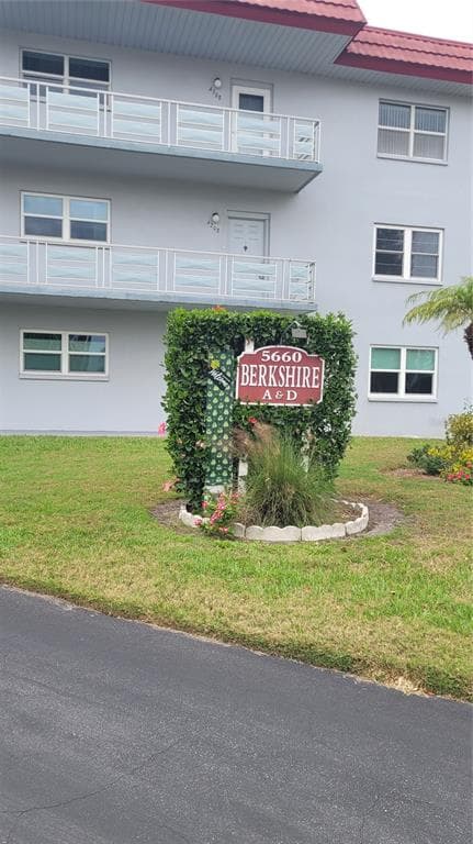 5660 80TH STREET N UNIT D206 ST PETERSBURG, FL 33709