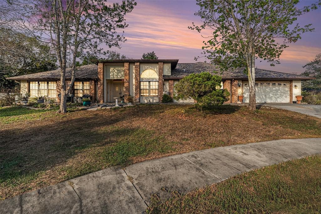 320 PRESTON HOLLOW DRIVE SPRING HILL, FL 34609